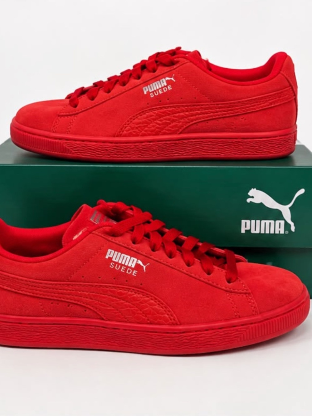 PUMA Suede Classic Mono Reptile High Risk Red Sneakers Women’s US 6 Suede